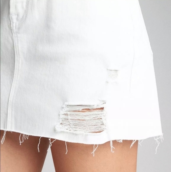 Gap Raw Hem Distressed Mini Skirt, Size 6 - Picture 2 of 6